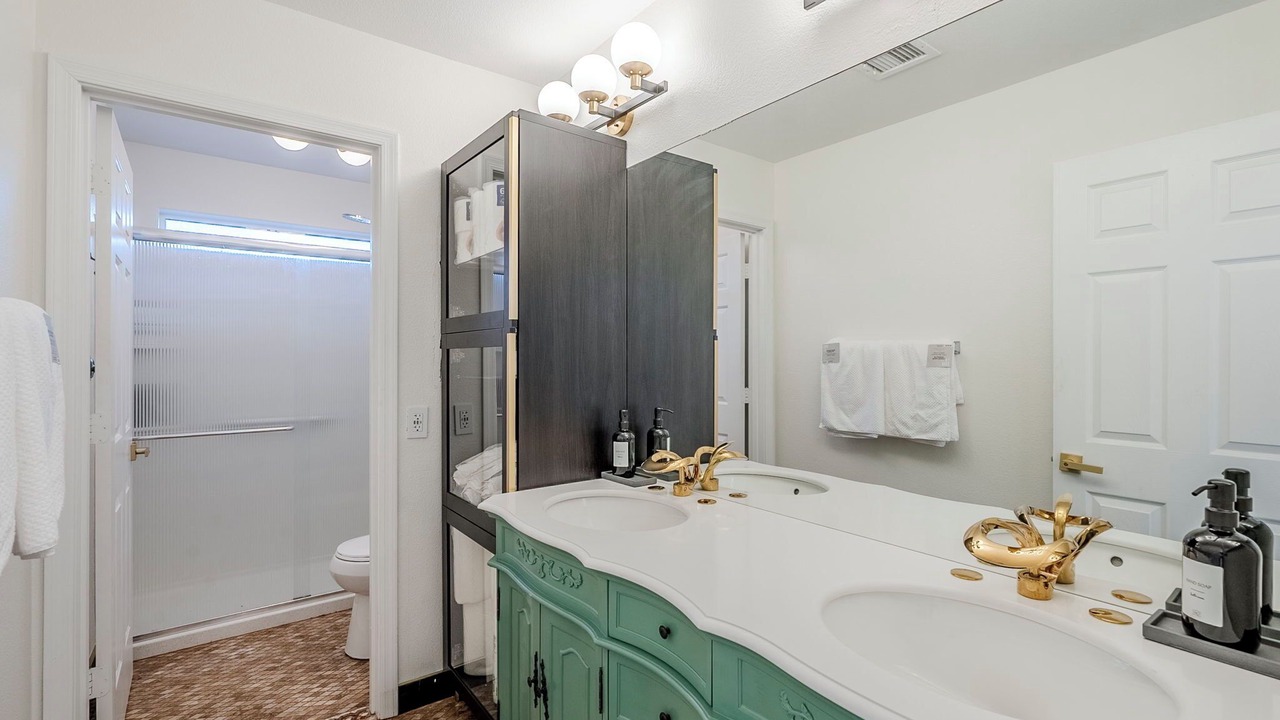 Photo of Bathroom in Carino Estates