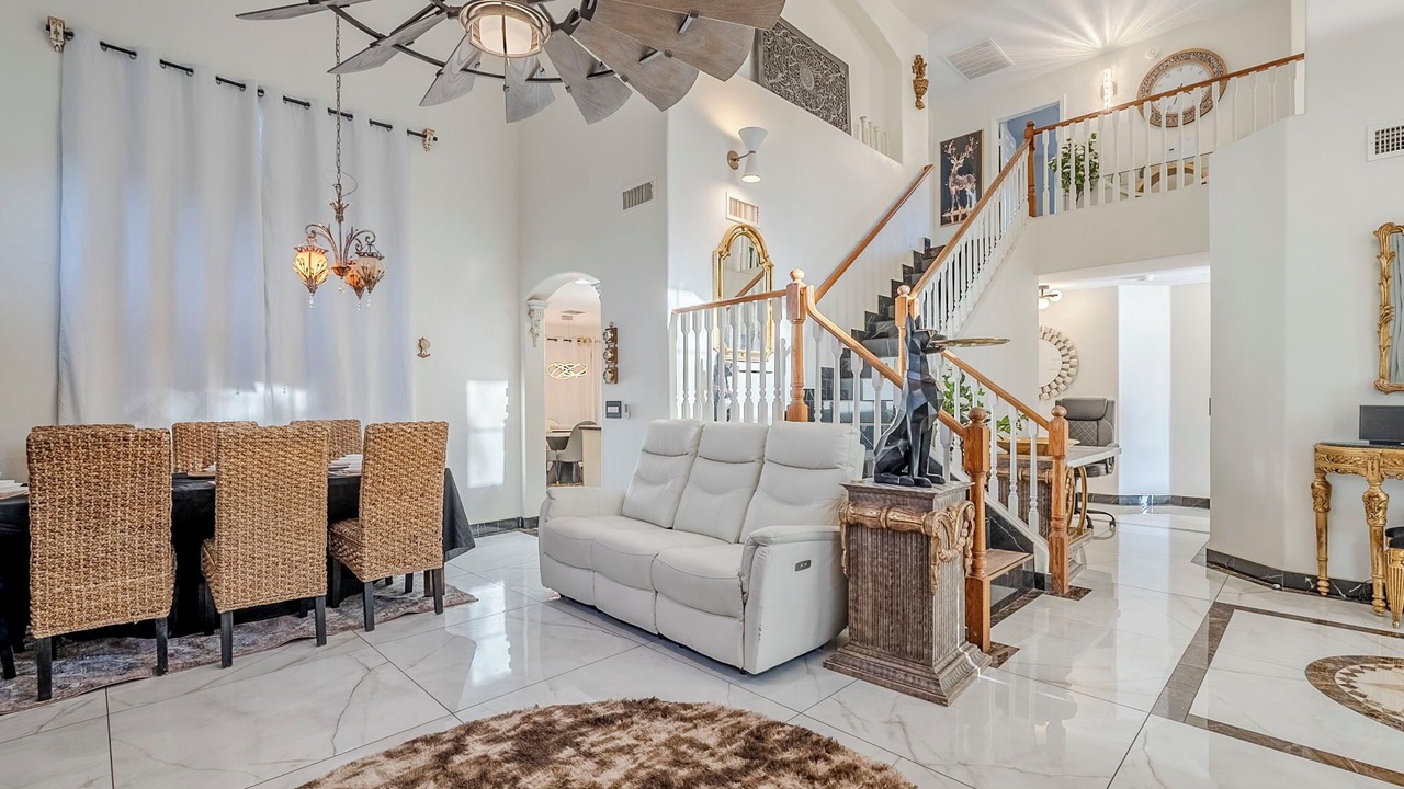 Photo of Livingroom in Carino Estates