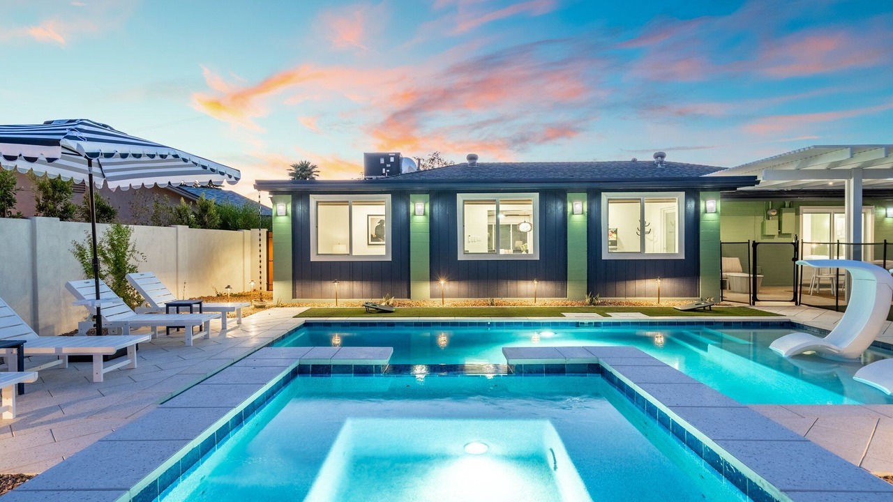 Photo of Outdoor in Cox Heights
