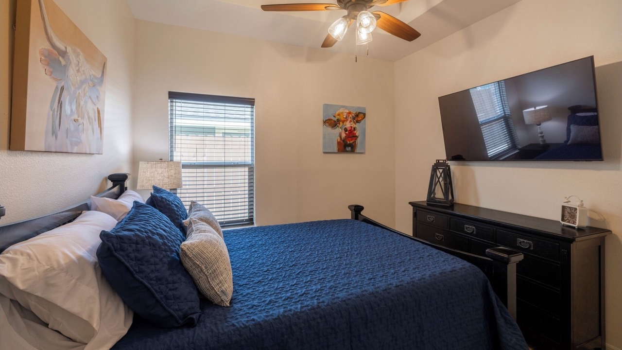 Photo of Bedroom in Edinburg