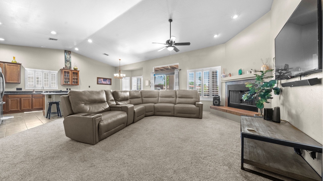Photo of Livingroom in Yuma