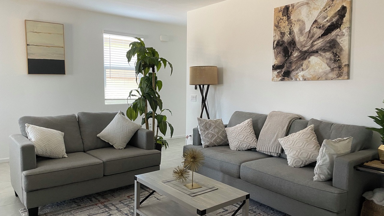 Photo of Livingroom in Maryvale