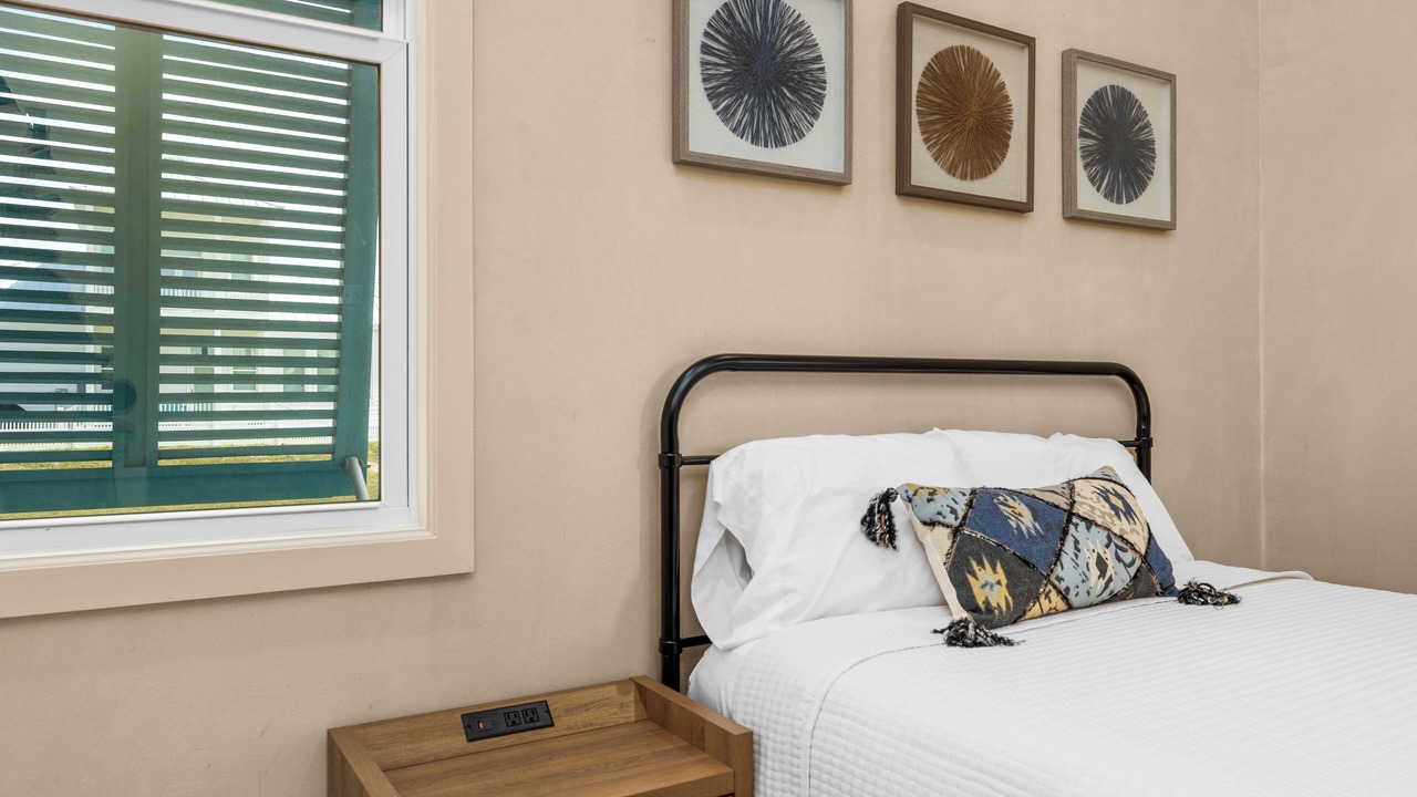 Photo of Bedroom in The Shores
