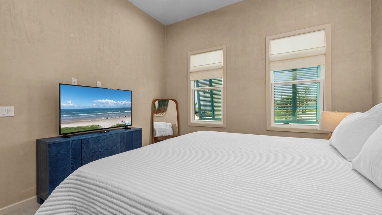 Photo of Bedroom in The Shores