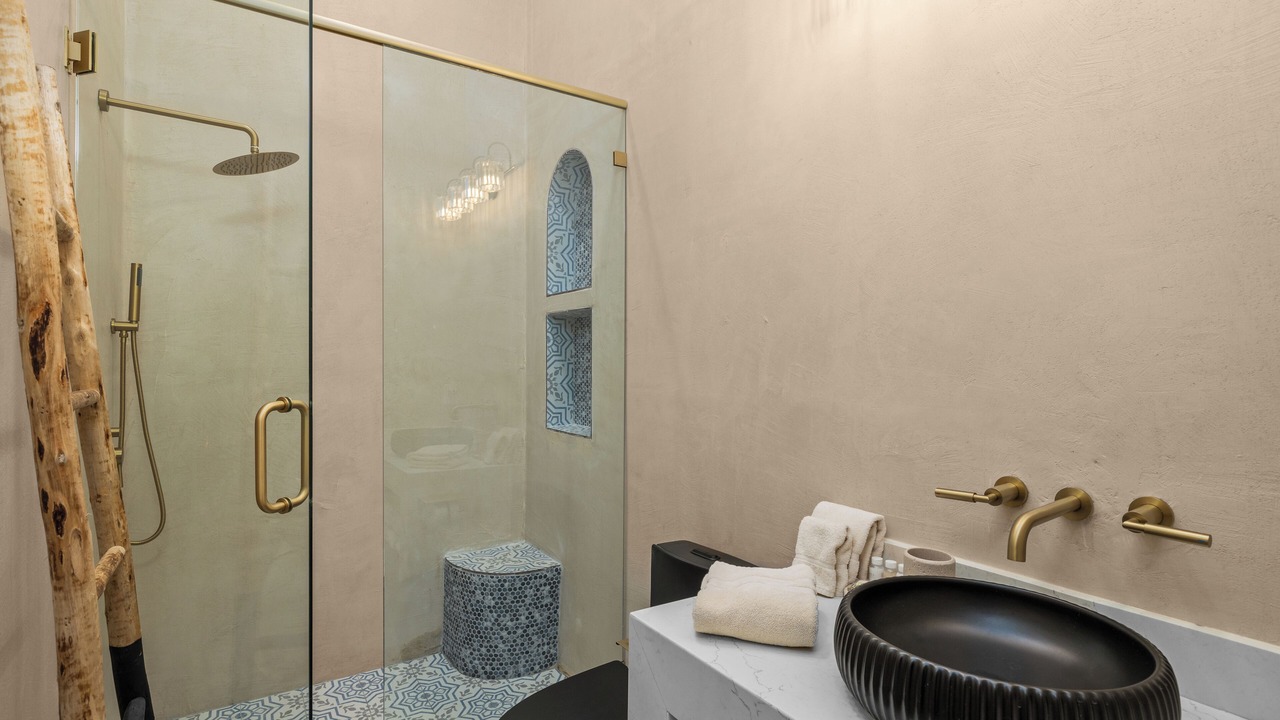 Photo of Bathroom in The Shores
