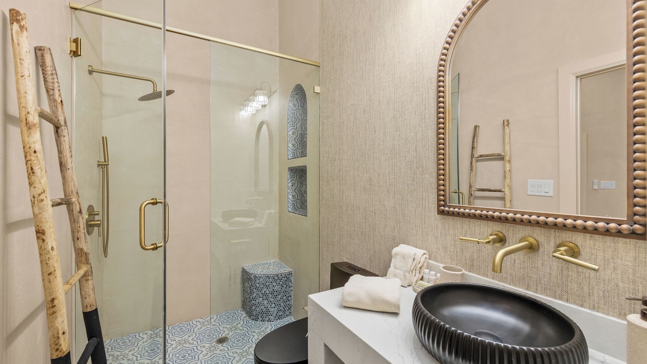 Photo of Bathroom in The Shores