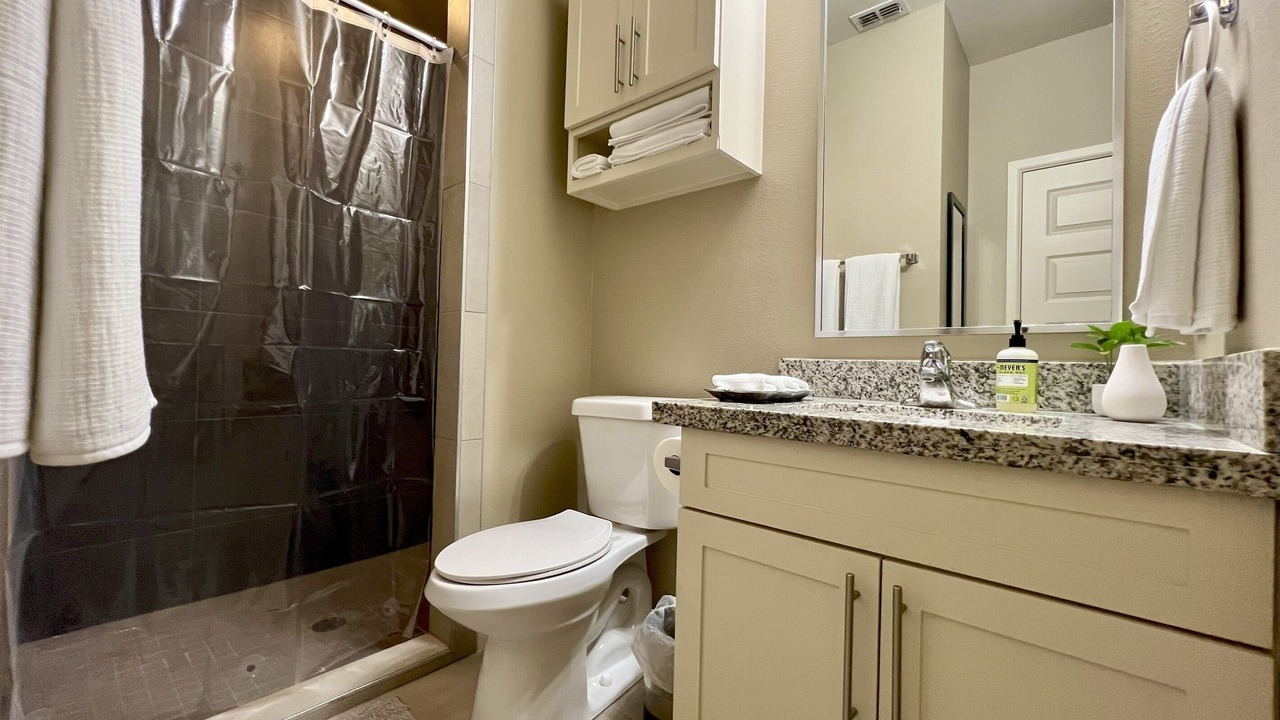 Photo of Bathroom in Brownsville