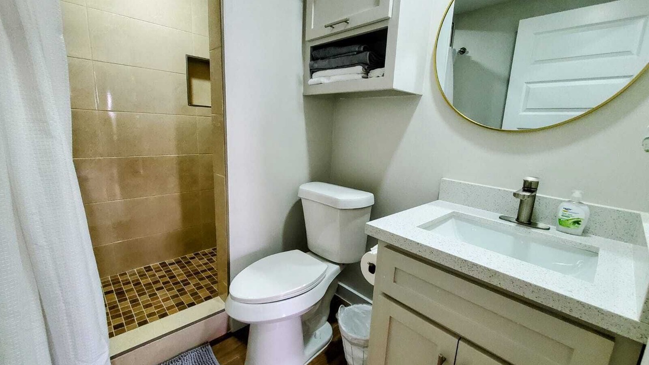 Photo of Bathroom in Brownsville