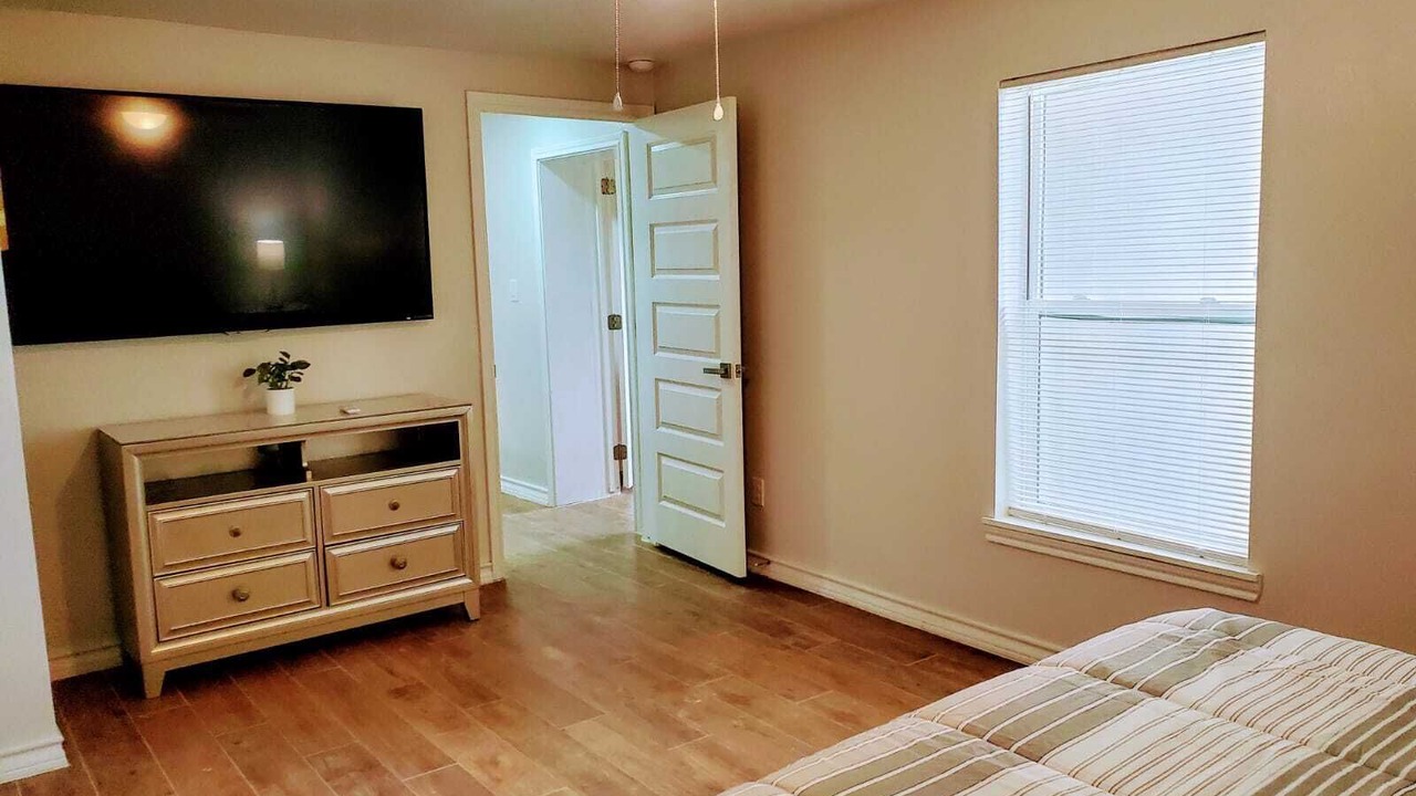 Photo of Bedroom in Brownsville