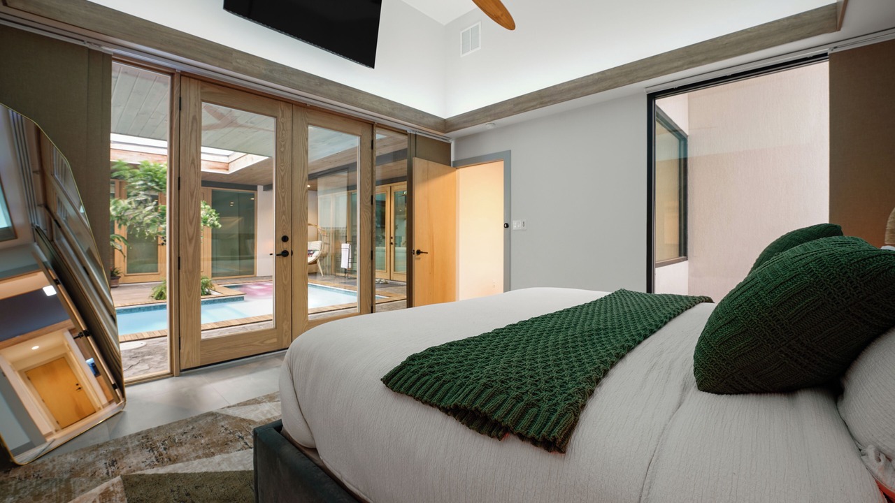 Photo of Bedroom in Edinburg