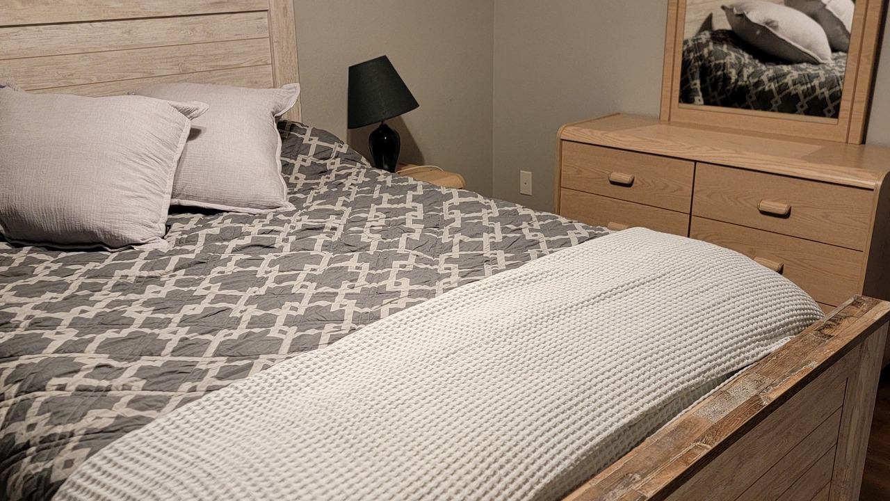 Photo of Bedroom in Golden Hills