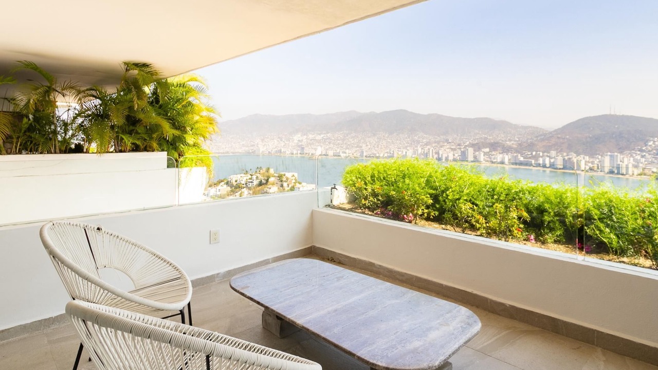 Photo of Patio Balcony in Las Brisas