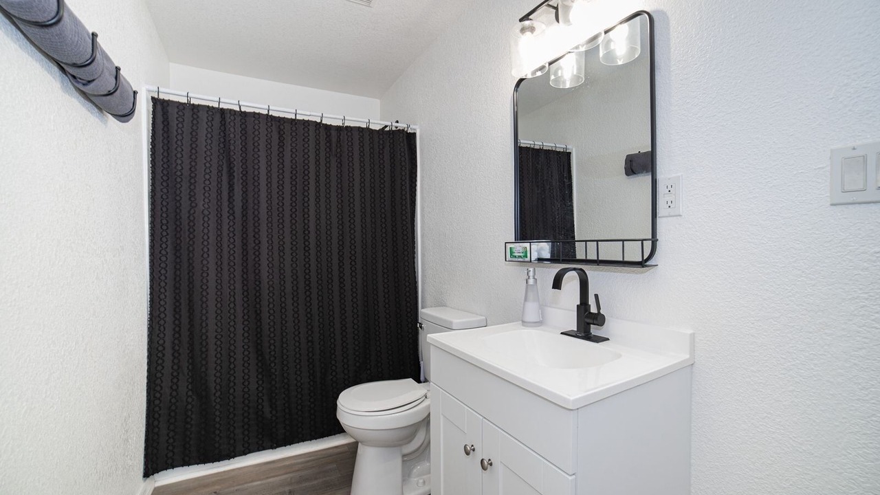 Photo of Bathroom in Yuma Corona