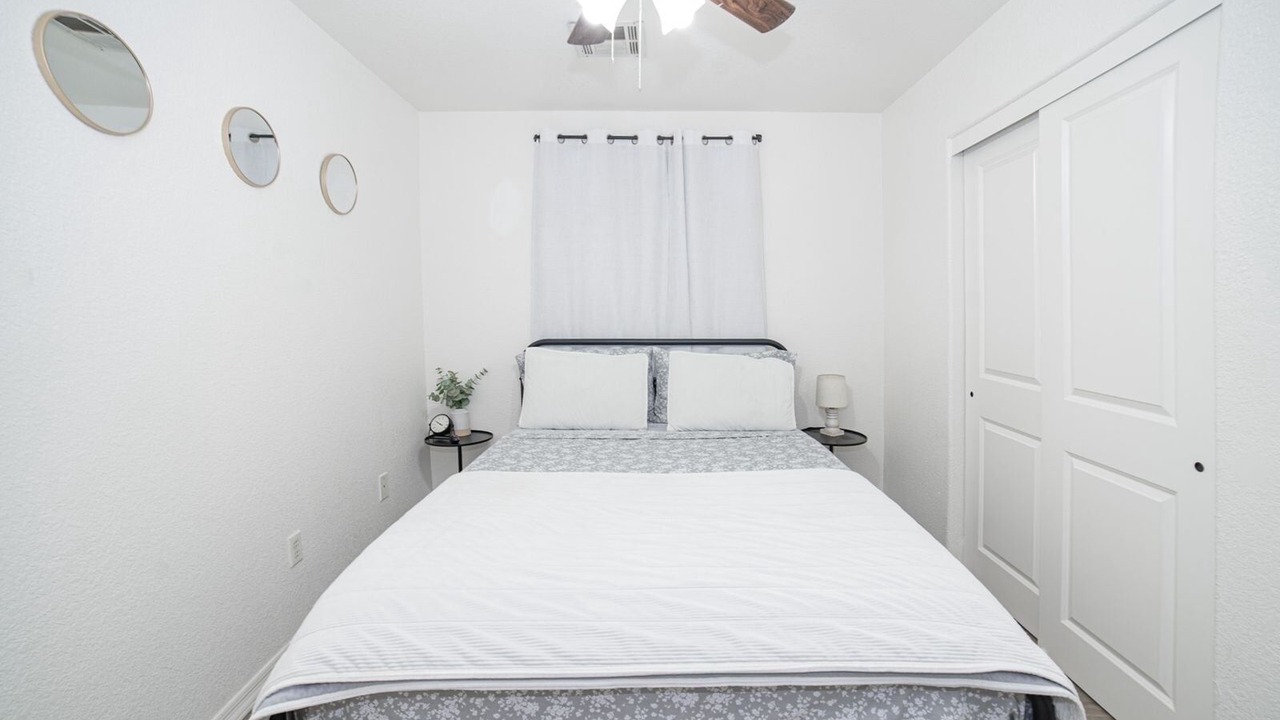 Photo of Bedroom in Yuma Corona