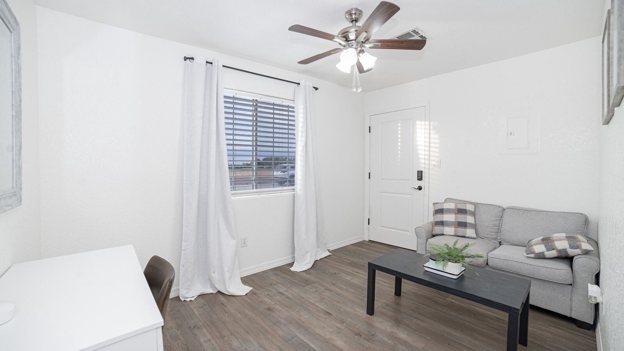 Photo of Livingroom in Yuma Corona