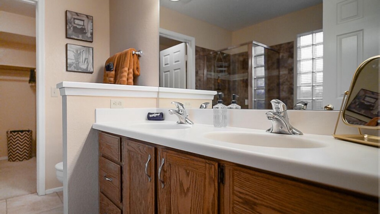 Photo of Bathroom in Red Mountain Ranch