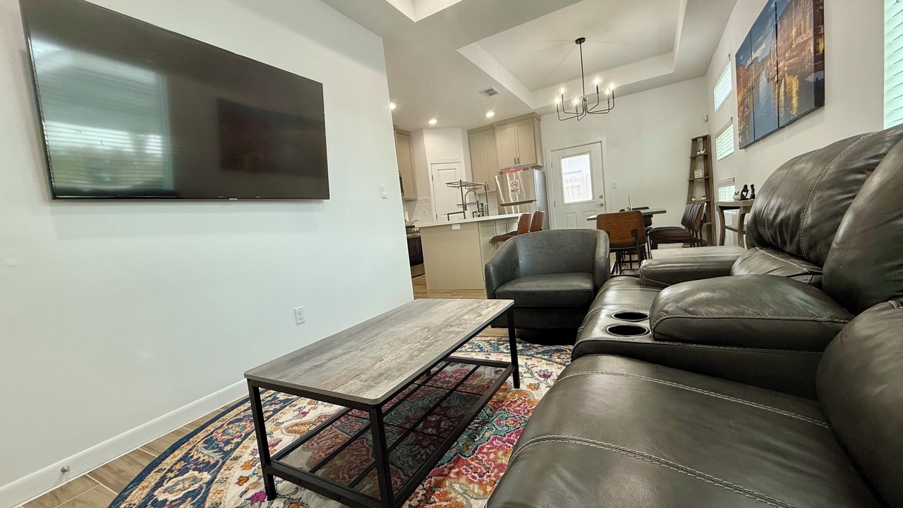Photo of Livingroom in Edinburg