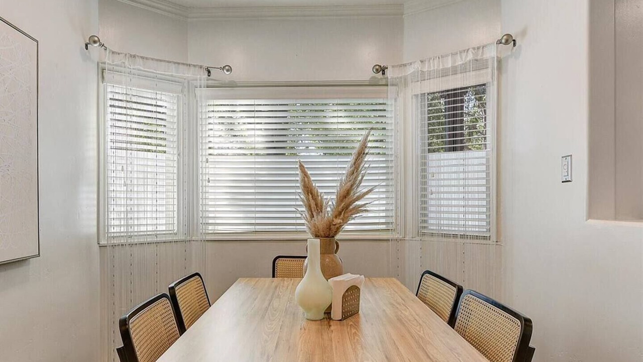 Photo of Livingroom in Encanto
