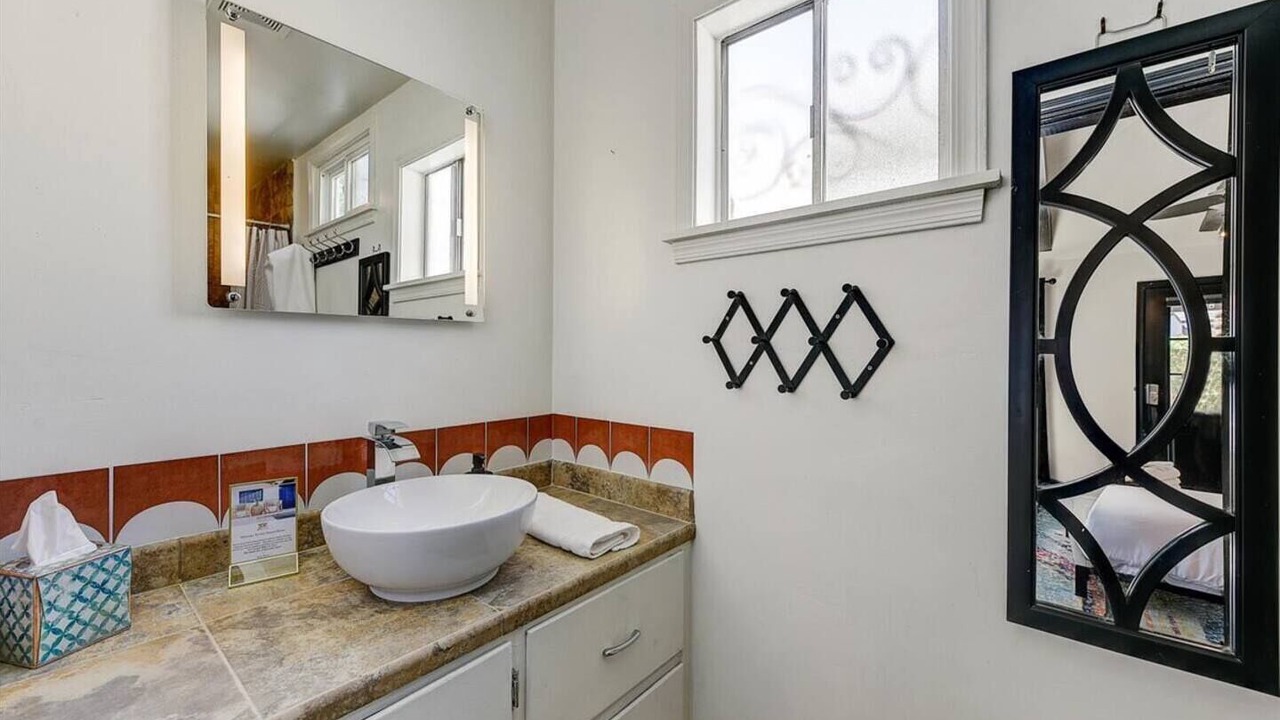 Photo of Bathroom in Encanto