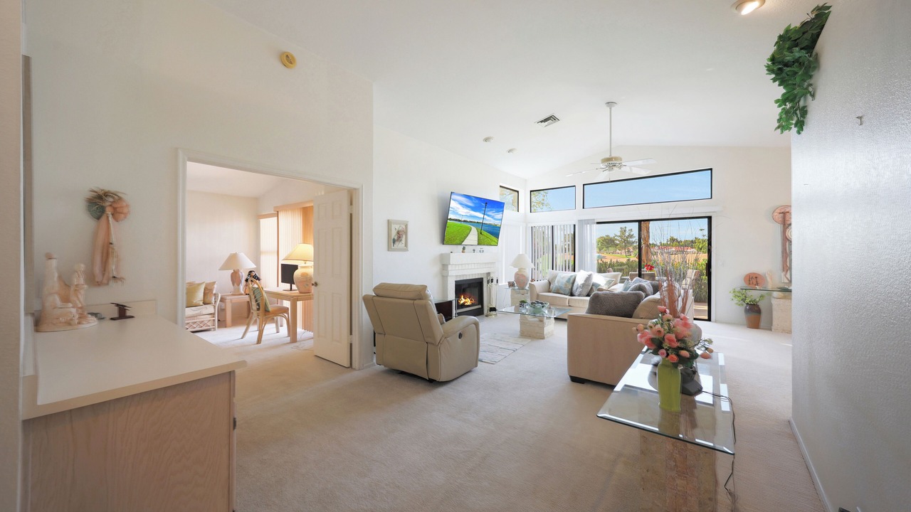 Photo of Livingroom in Westbrook Village