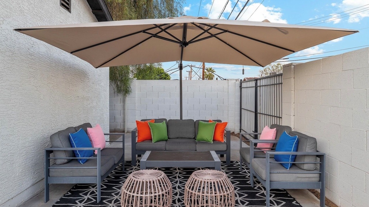 Photo of Patio Balcony in New Papago Parkway