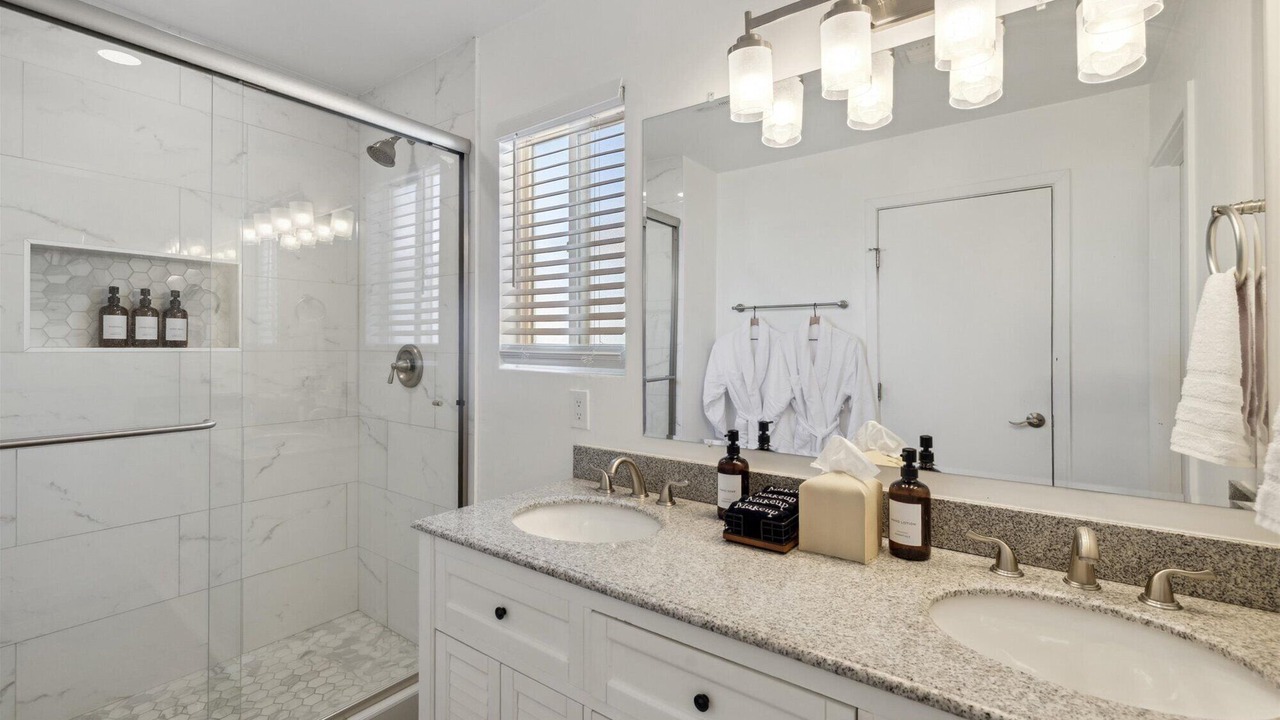 Photo of Bathroom in New Papago Parkway