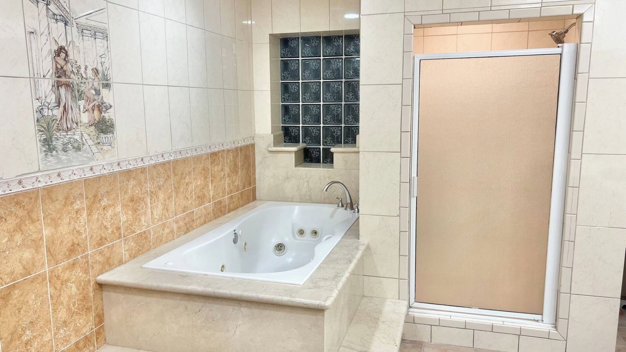 Photo of Bathroom in Alton