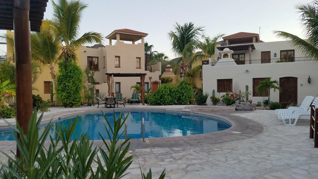 Photo of Outdoor in Nopolo
