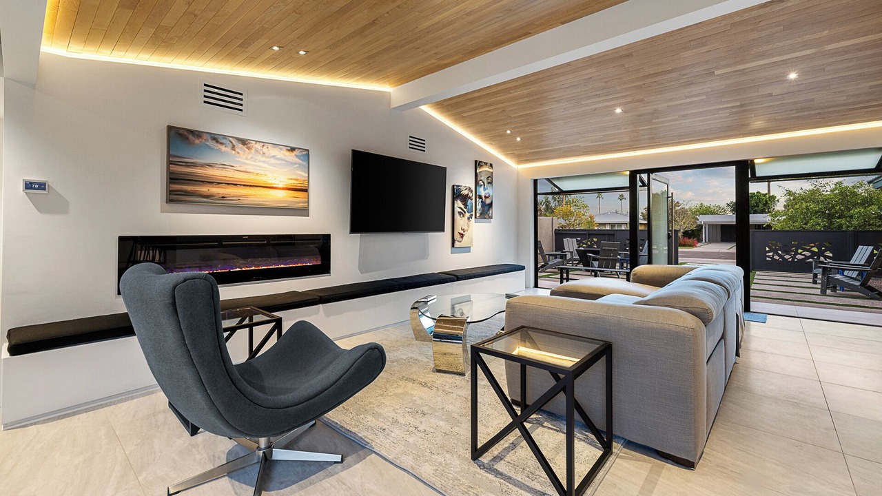 Photo of Livingroom in Western Villa