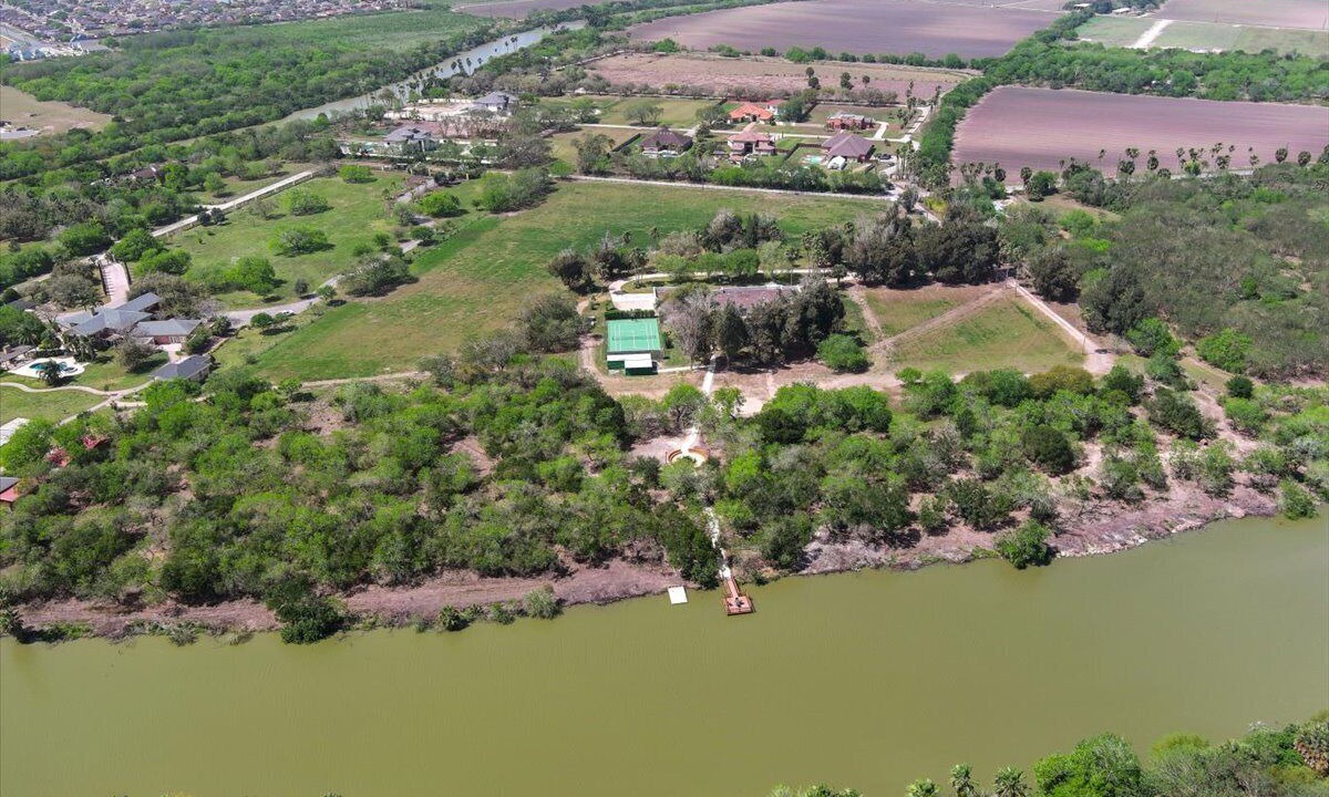 Photo of Outdoor in Brownsville