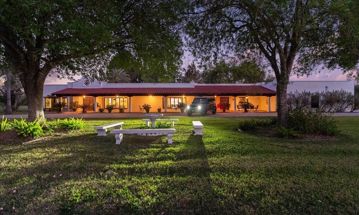 Photo of Outdoor in Brownsville