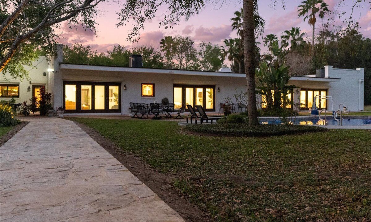 Photo of Outdoor in Brownsville