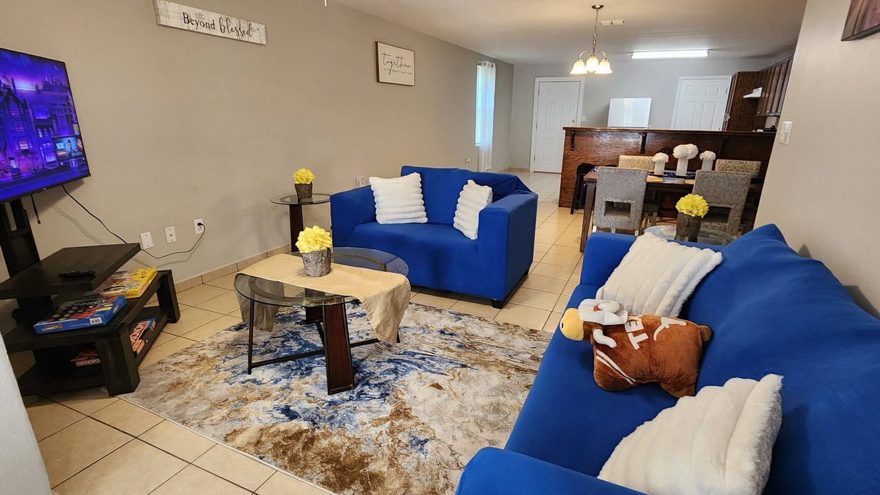 Photo of Livingroom in Edinburg