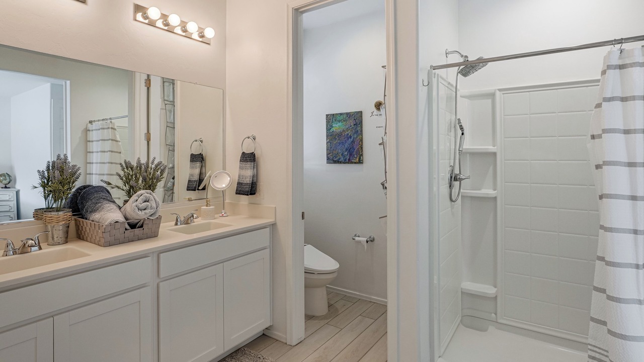 Photo of Bathroom in Red Rock