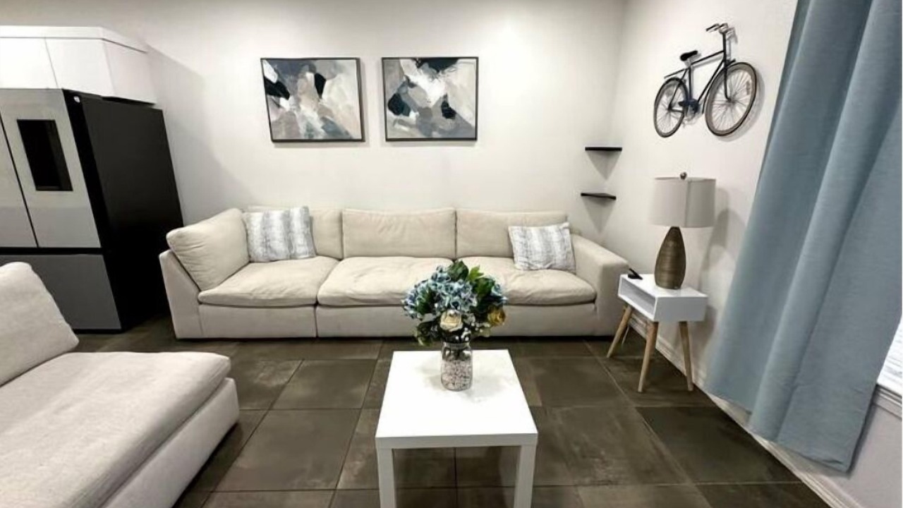 Photo of Livingroom in Edinburg