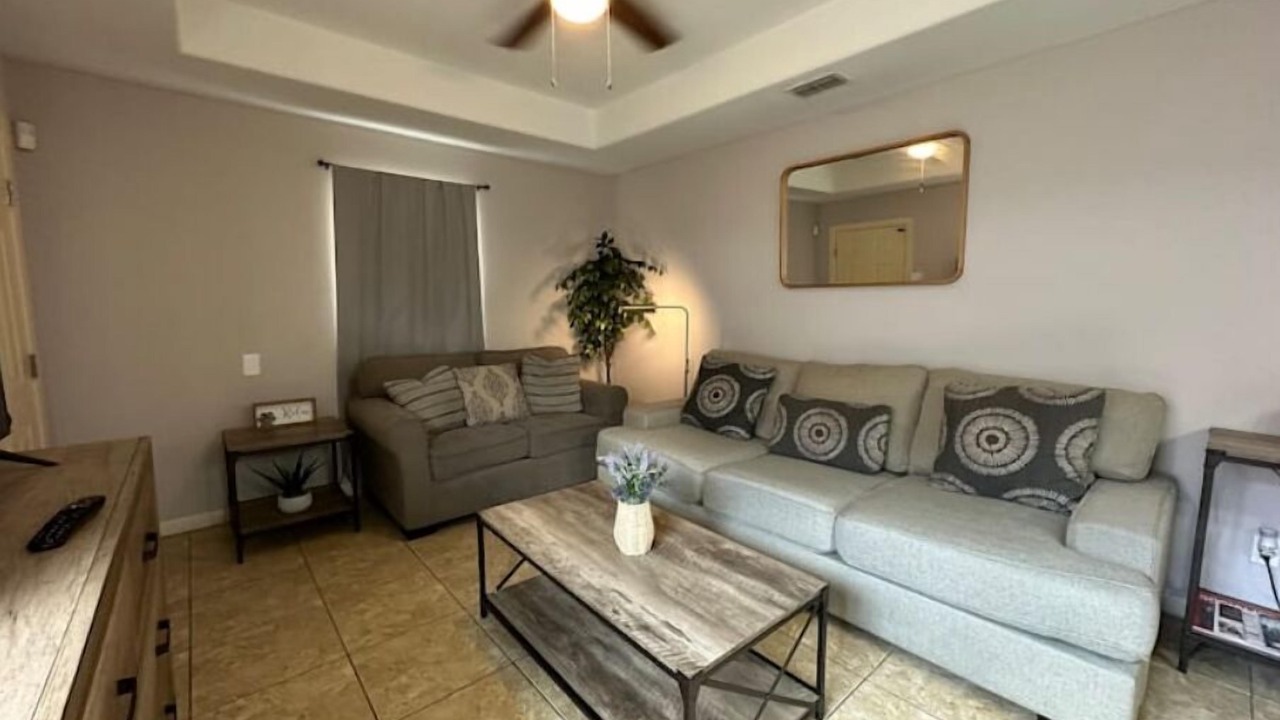 Photo of Livingroom in Edinburg