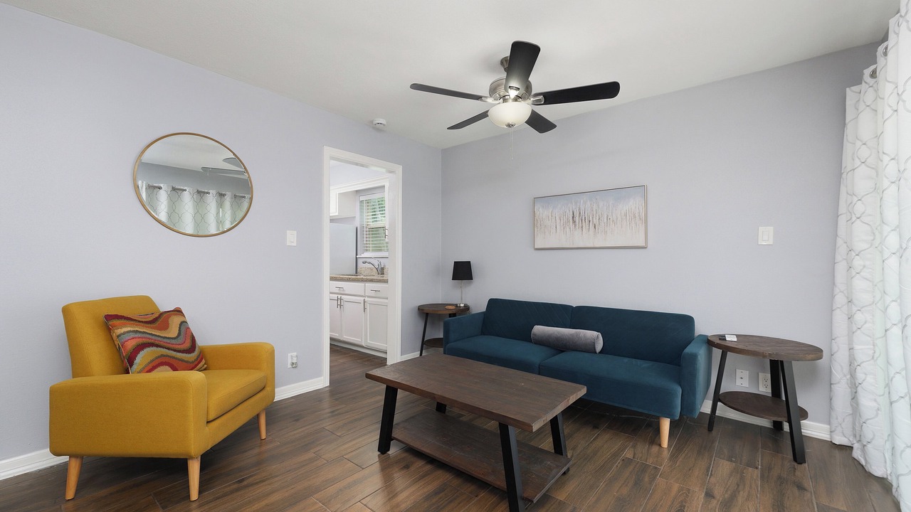 Photo of Livingroom in Brownsville