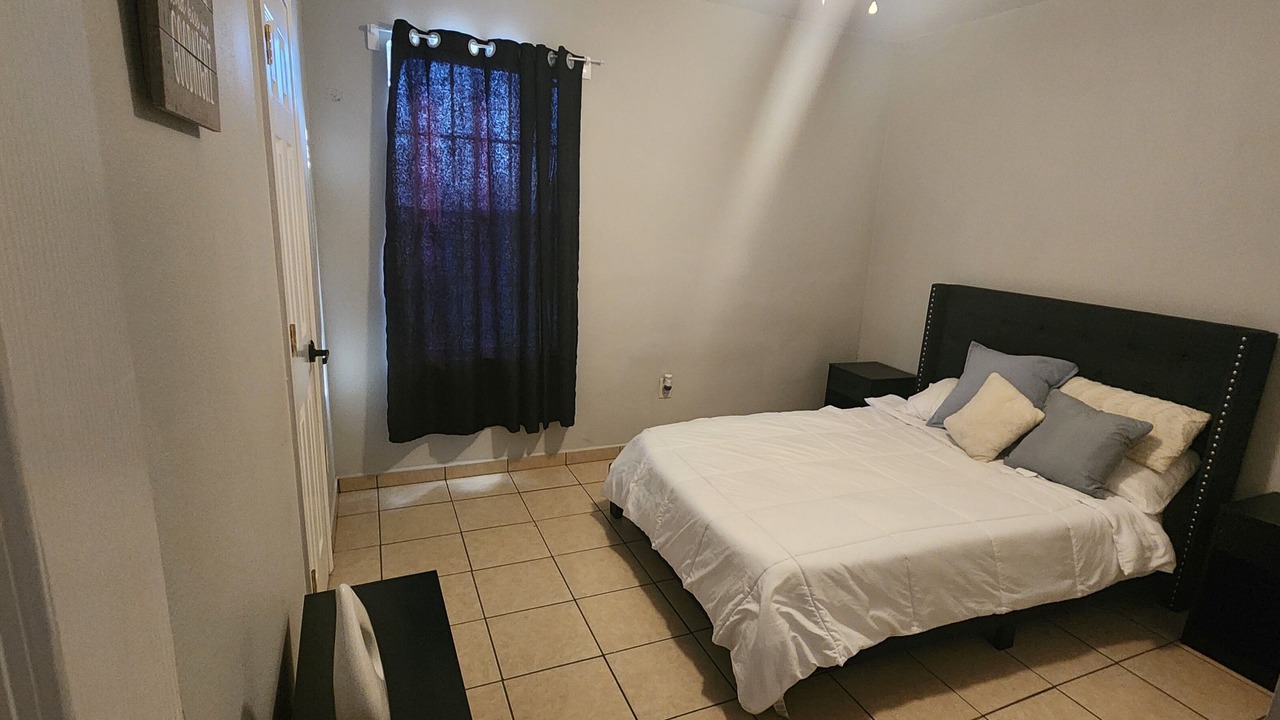 Photo of Bedroom in Edinburg