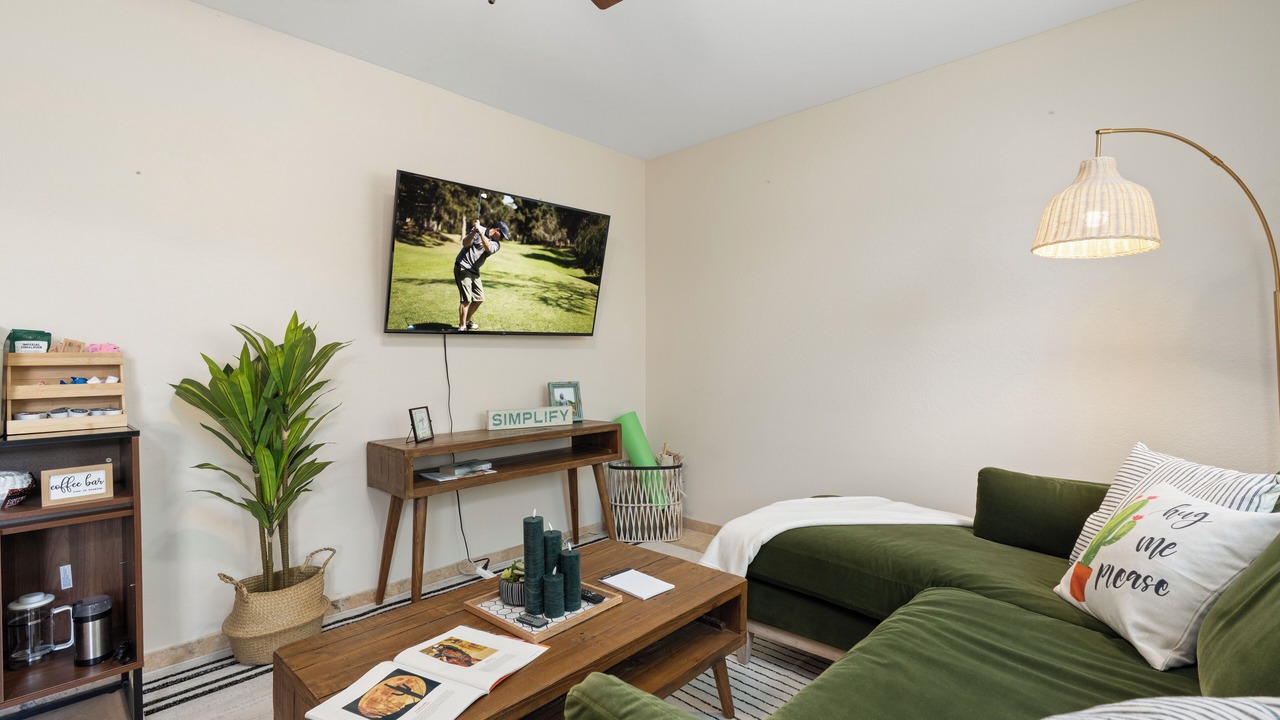 Photo of Livingroom in Moon Valley Vista