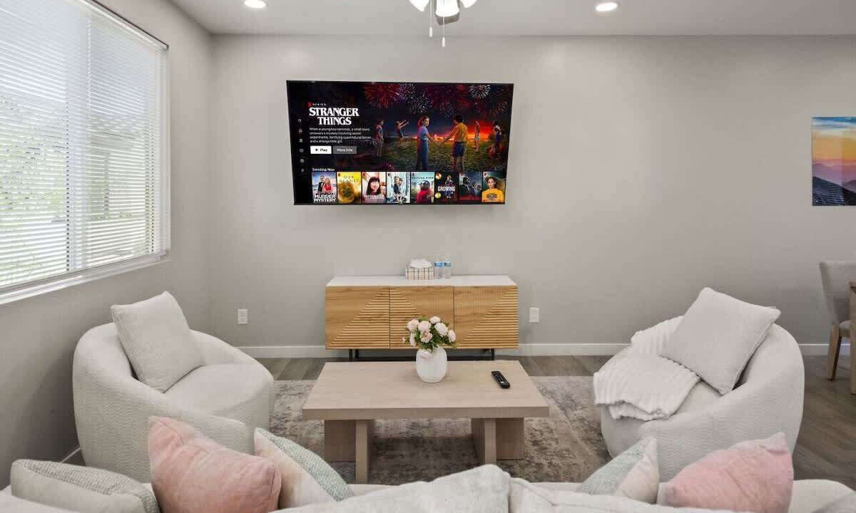 Photo of Livingroom in Glendale
