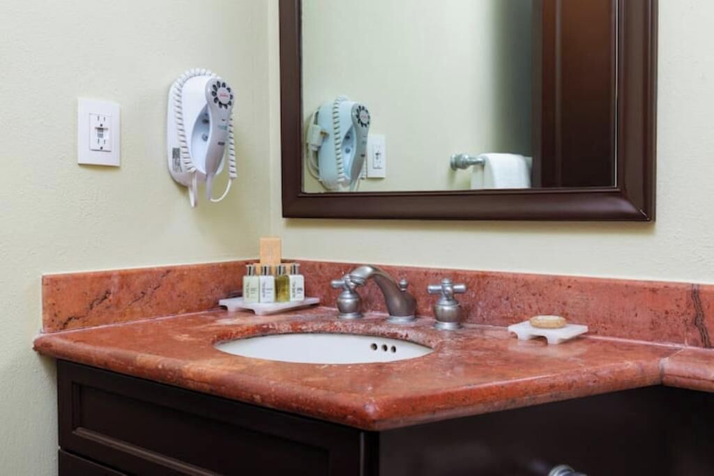Photo of Bathroom in Flamingos