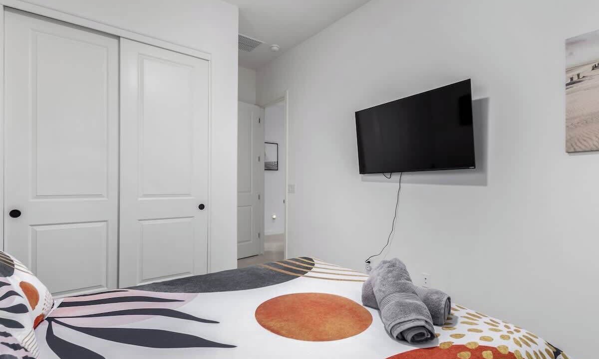 Photo of Bedroom in Montecito in Estrella
