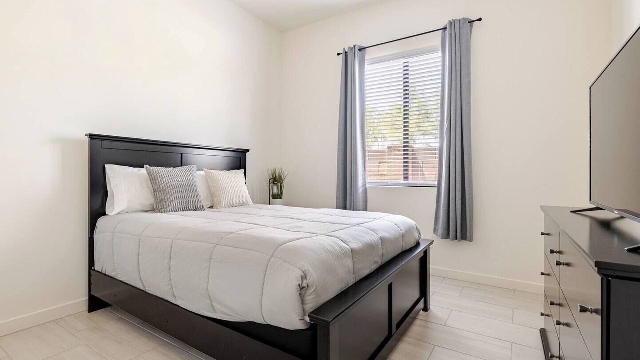 Photo of Bedroom in Glendale