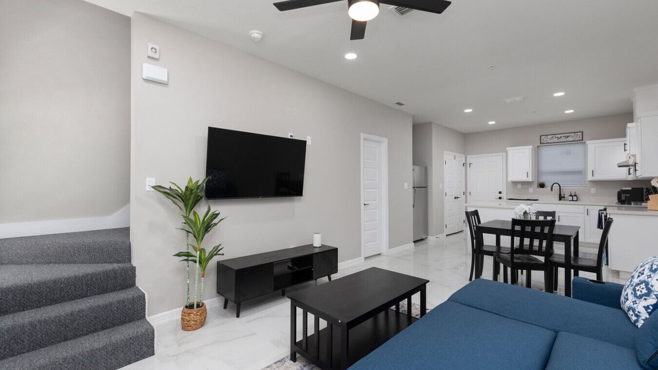 Photo of Livingroom in Pharr