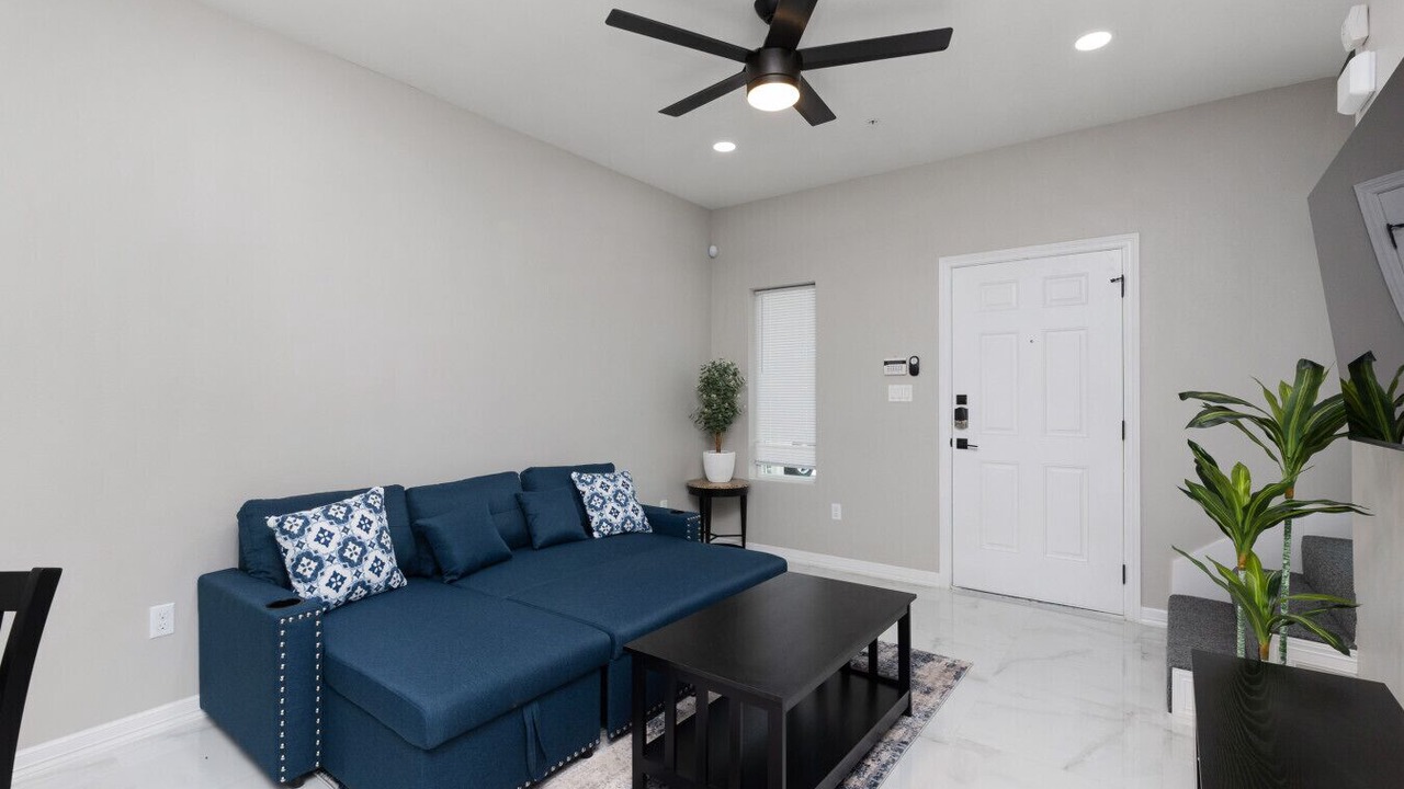 Photo of Livingroom in Pharr