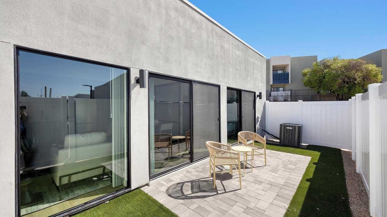 Photo of Patio Balcony in North Mountain