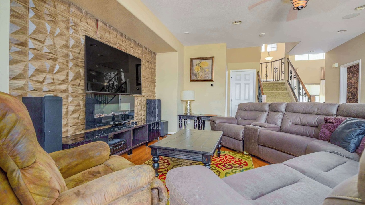 Photo of Bedroom in Palm Valley