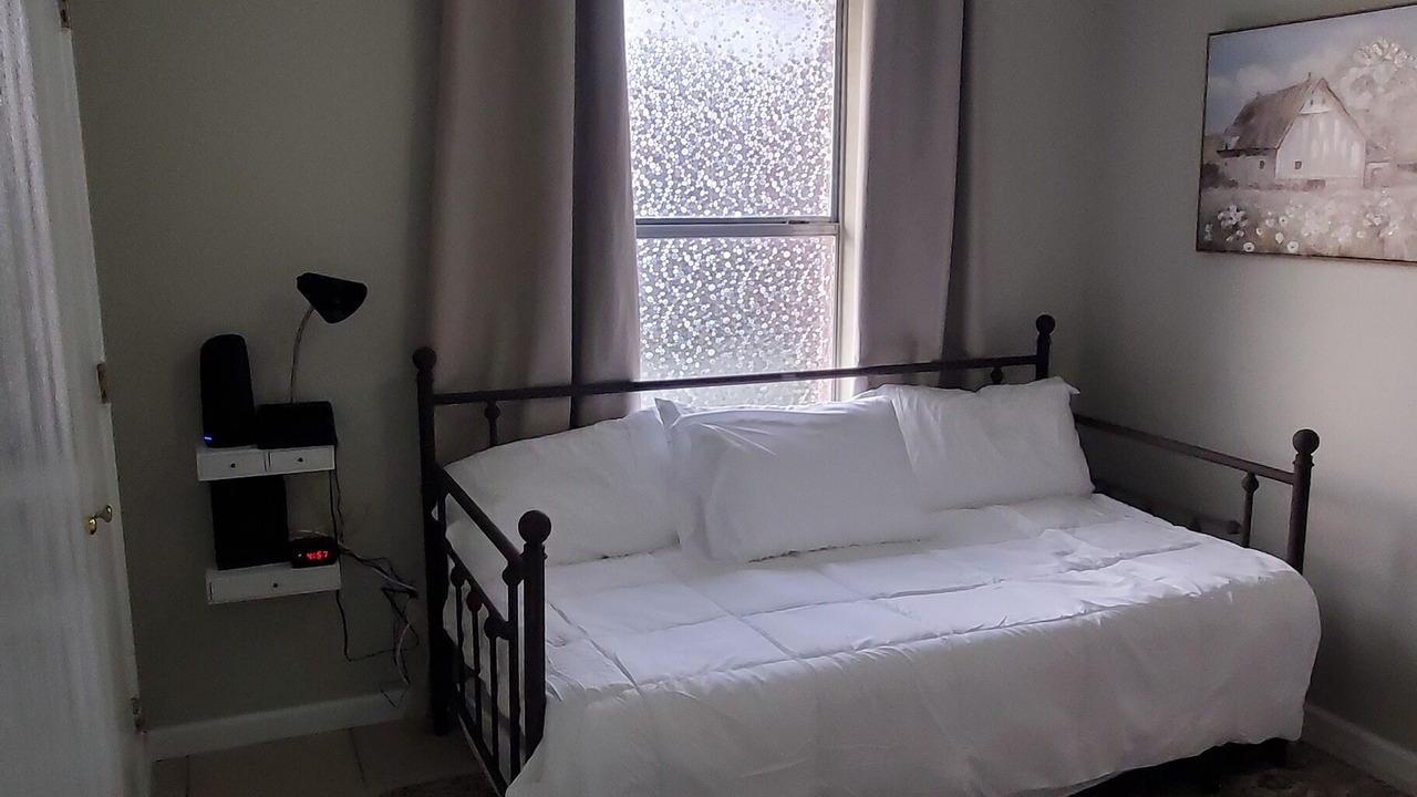 Photo of Bedroom in Brownsville