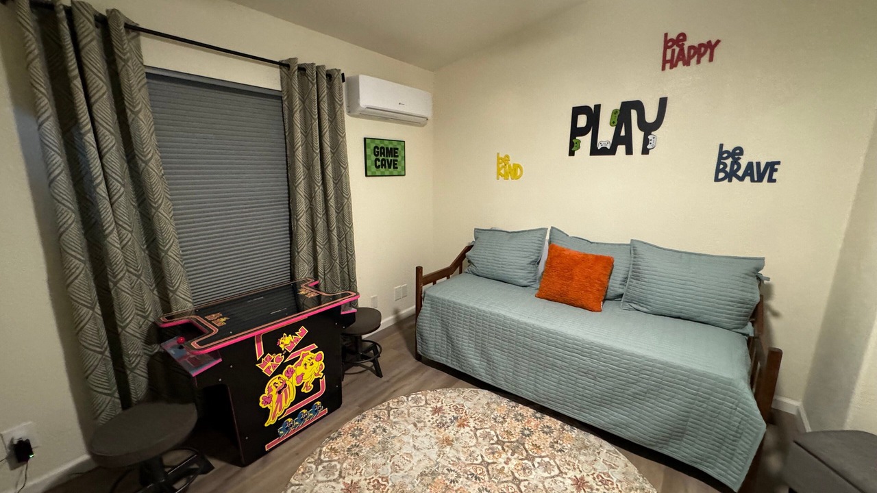 Photo of Bedroom in Cienega Springs