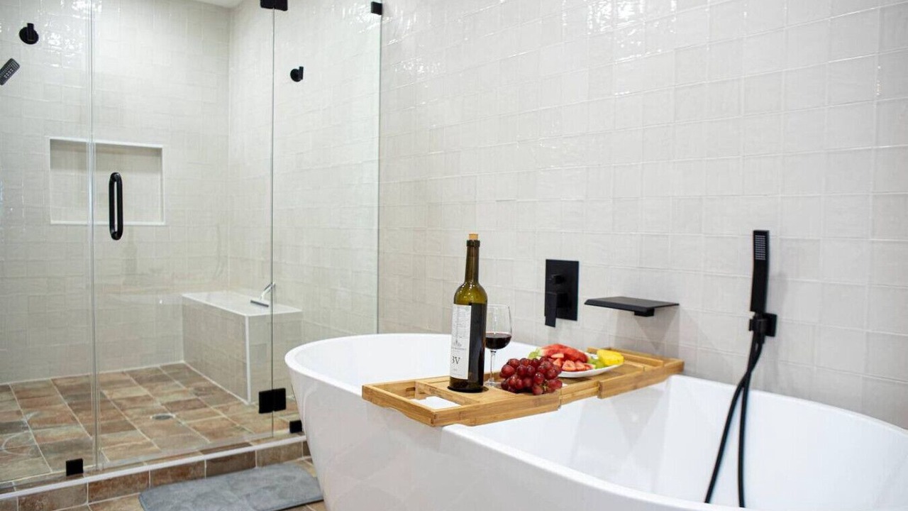 Photo of Bathroom in Brownsville